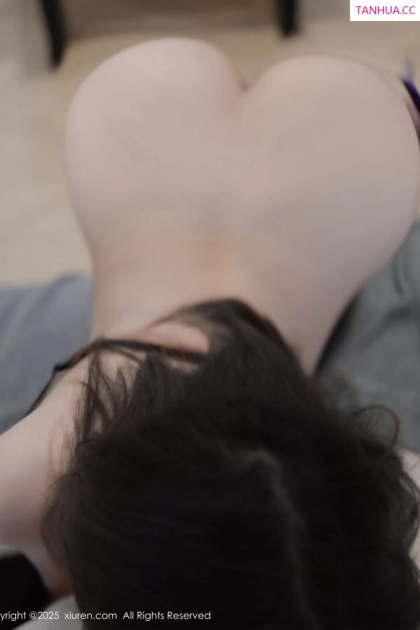   [XiuRen]高清写真图 2025.04.27 No.10203 佳佳酱 黑色包臀裙第56张图片